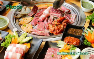 chuẩn bị bữa tiệc cho hồ bơi